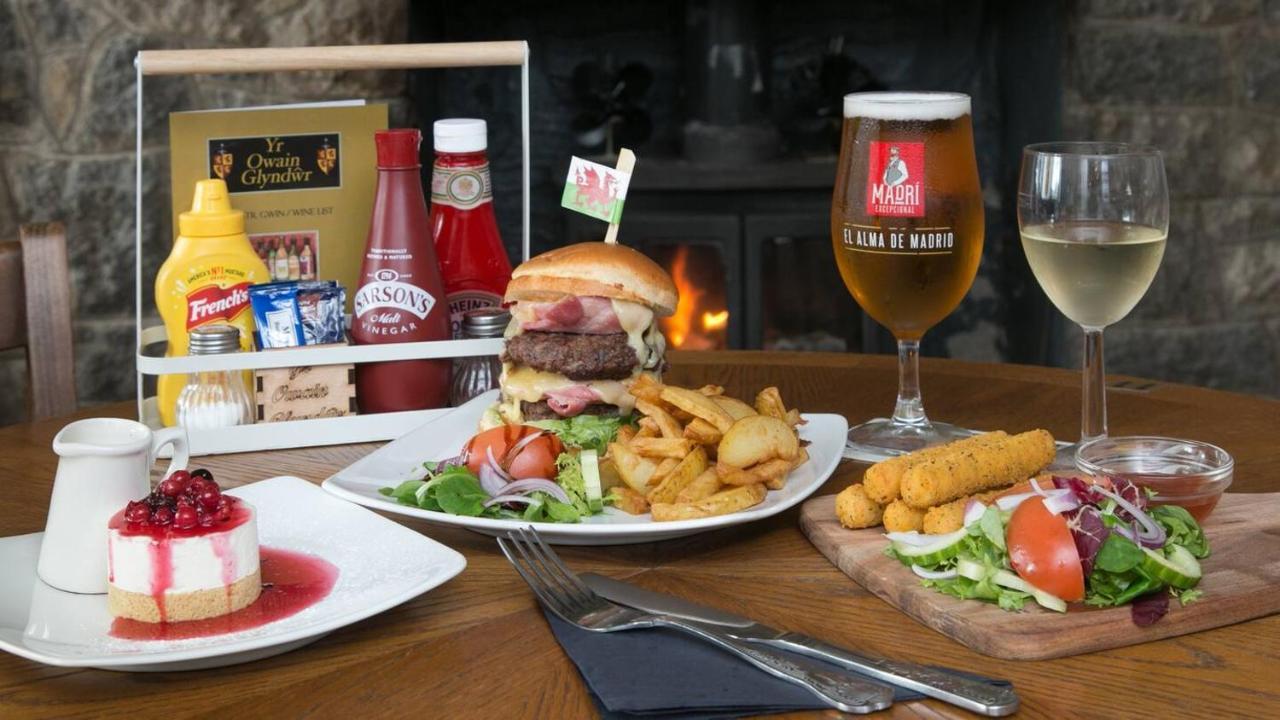 Pass The Keys Self Contained At Country Pub Restaurant * Llanddona