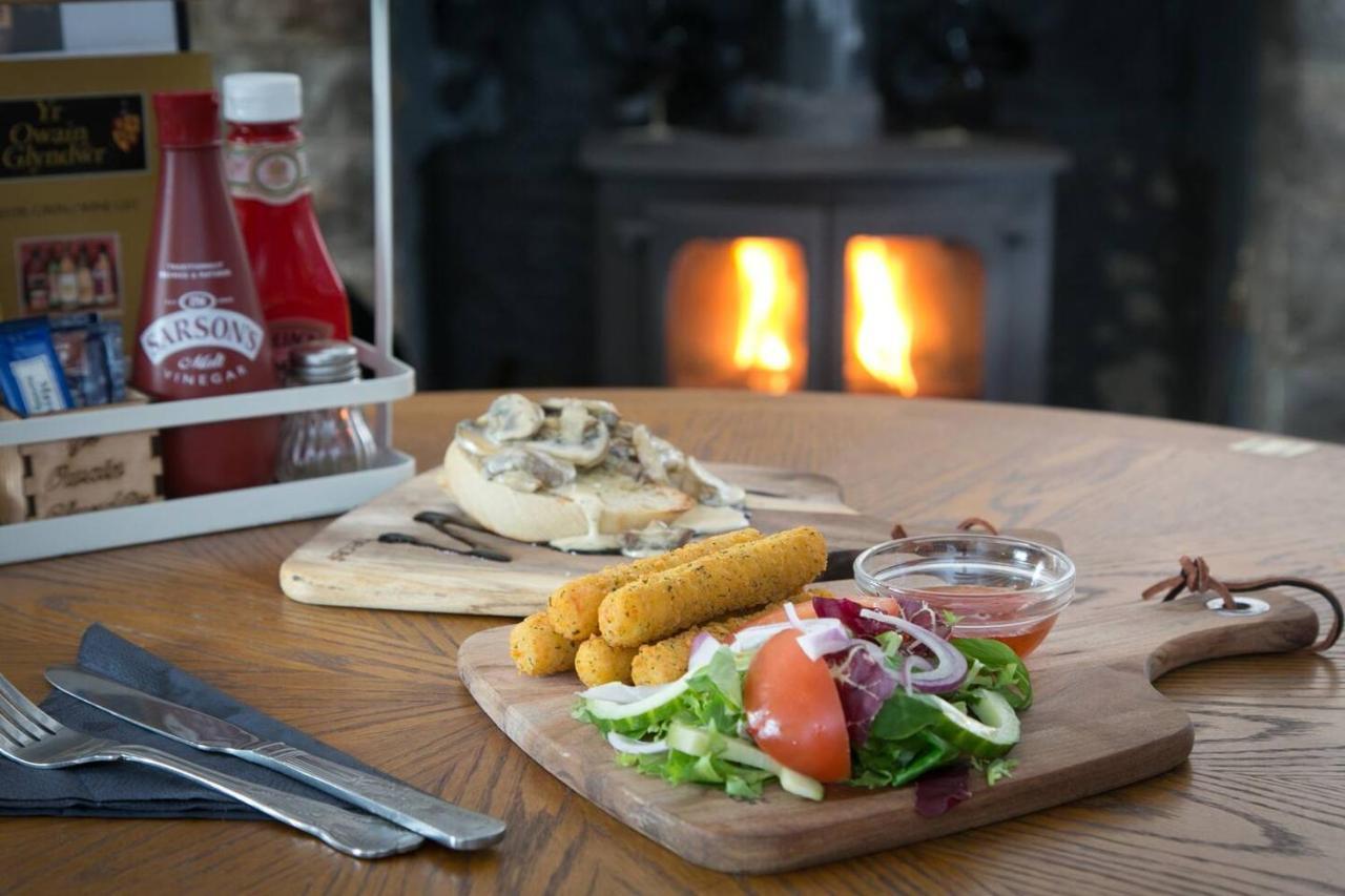 Pass The Keys Self Contained At Country Pub Restaurant Llanddona